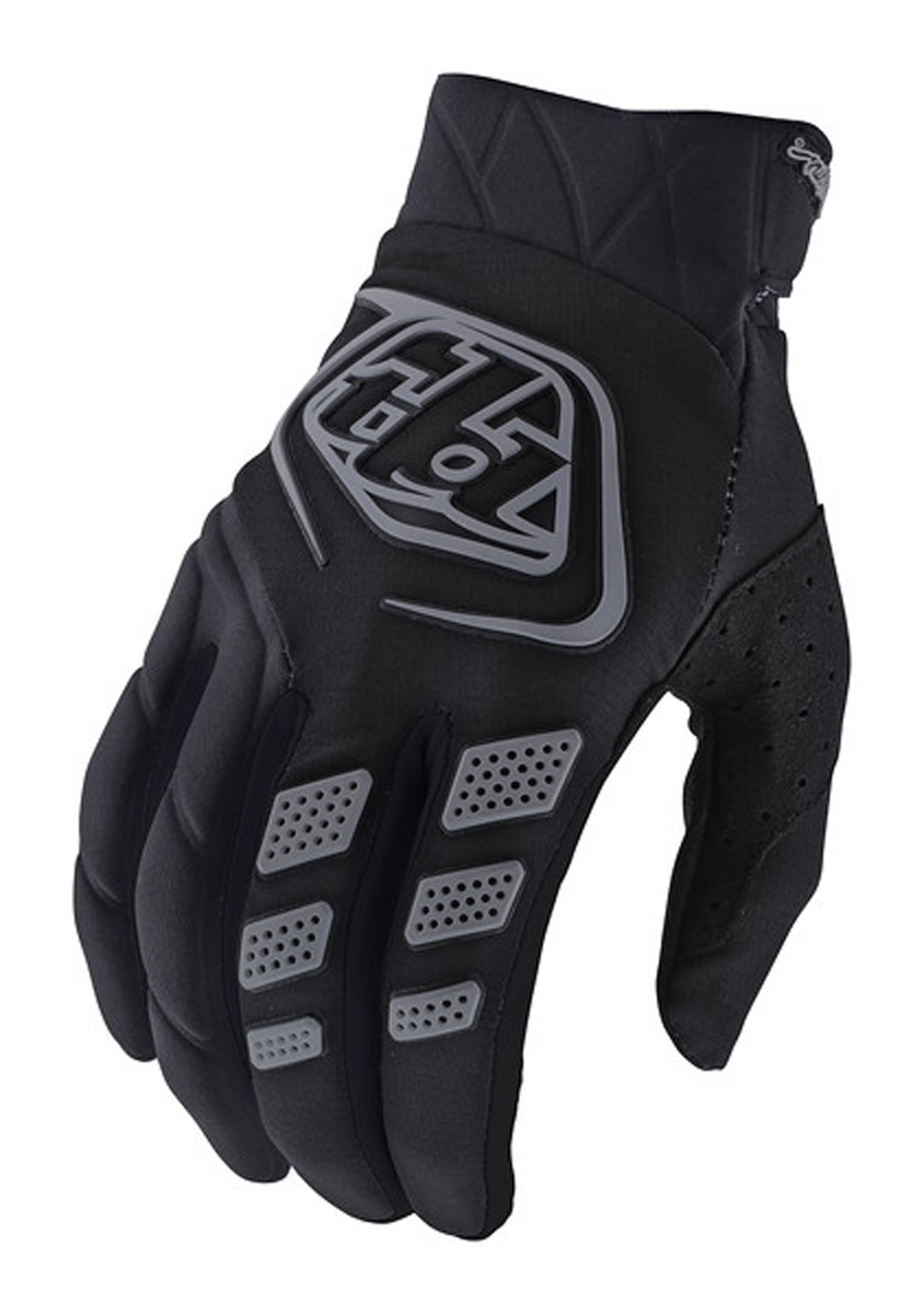 Revox Gloves