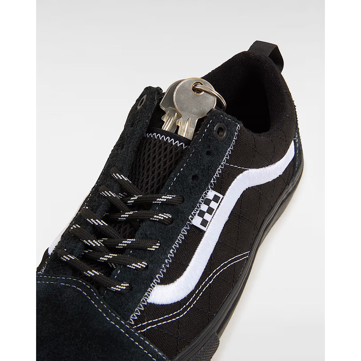 Bekleidung, Schuhwerk, Schuh, Sneaker, Wildleder