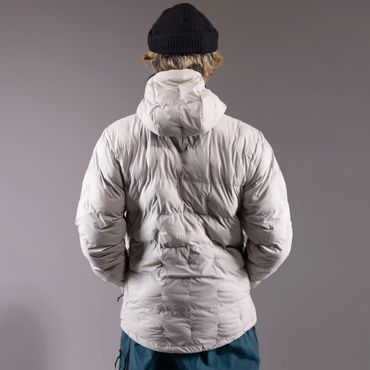 Bekleidung, Mantel, Jacke, Person, Kapuze