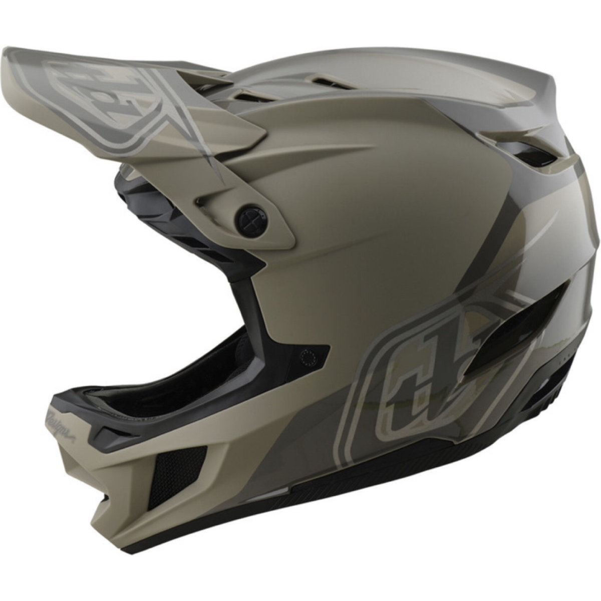 D4 Poly Helmet W/MIPS